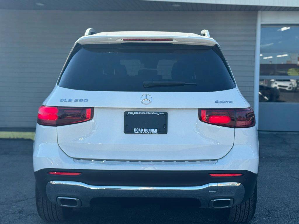 used 2024 Mercedes-Benz GLB 250 car, priced at $31,700