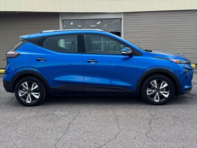 used 2023 Chevrolet Bolt EUV car, priced at $16,995