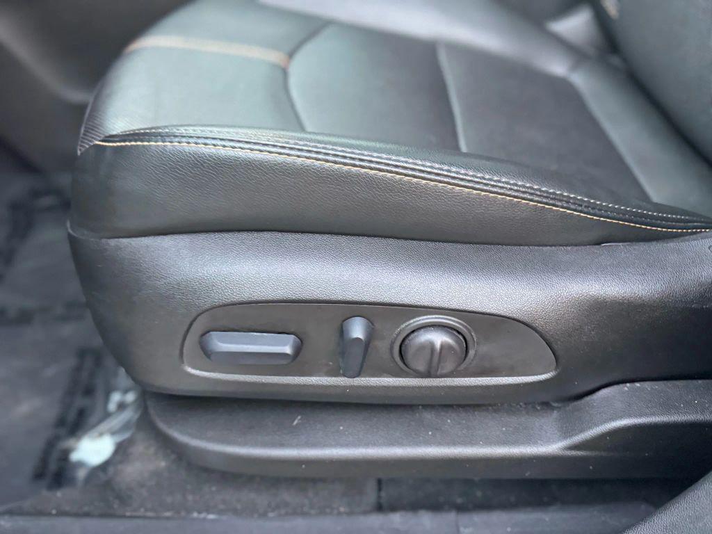 used 2023 Chevrolet Equinox car, priced at $22,900