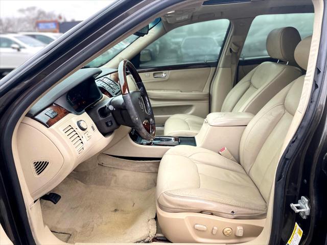 used 2008 Cadillac DTS car, priced at $3,995