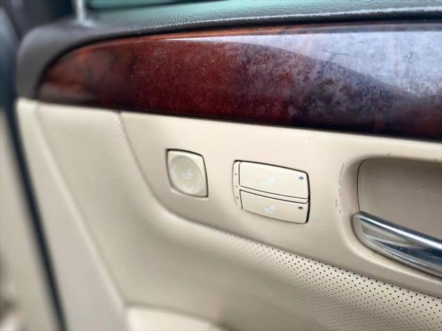 used 2008 Cadillac DTS car, priced at $3,995