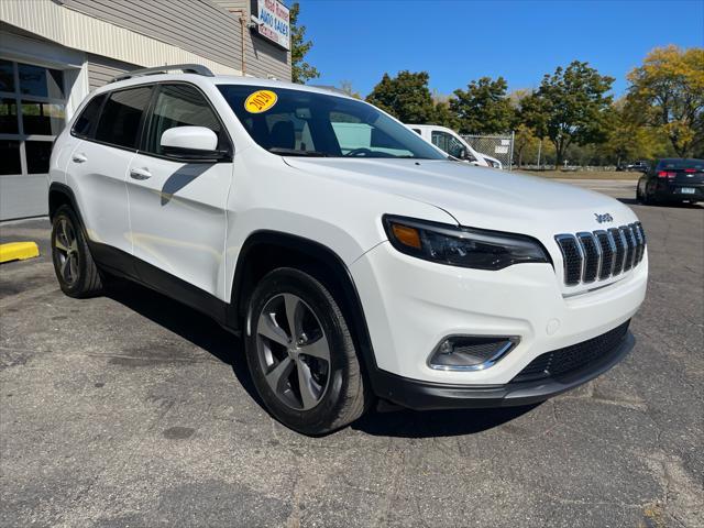 used 2020 Jeep Cherokee car, priced at $18,995