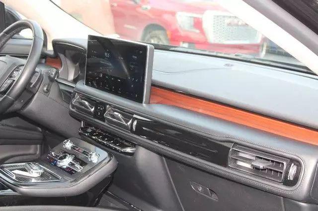 used 2021 Lincoln Nautilus car, priced at $35,995