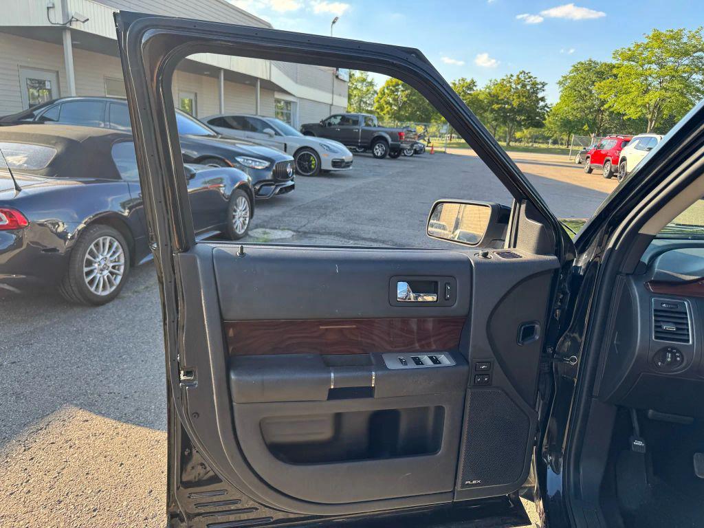 used 2010 Ford Flex car, priced at $3,995
