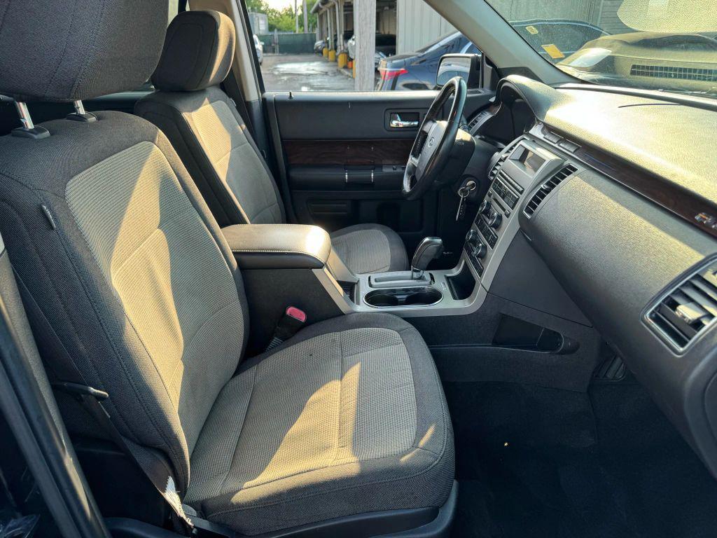 used 2010 Ford Flex car, priced at $3,995