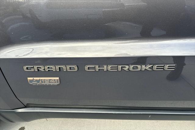 used 2016 Jeep Grand Cherokee car, priced at $12,995