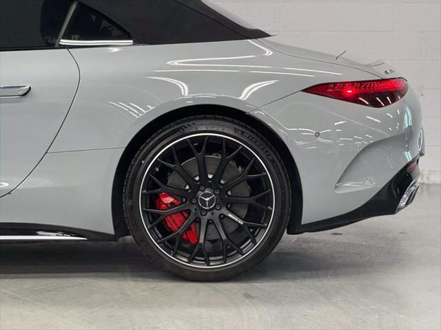 used 2022 Mercedes-Benz AMG SL 55 car, priced at $77,995