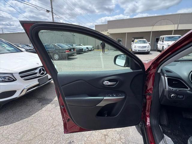 used 2021 Jeep Cherokee car, priced at $16,995