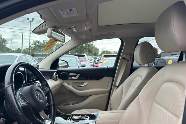 used 2019 Mercedes-Benz GLC 300 car