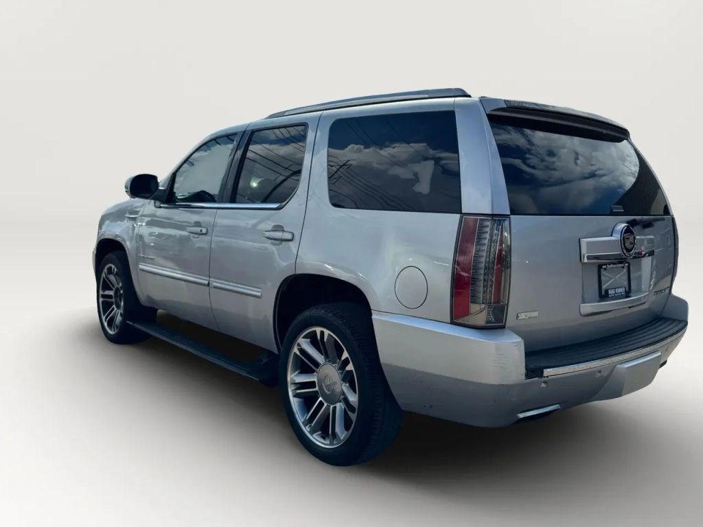 used 2012 Cadillac Escalade car, priced at $10,995