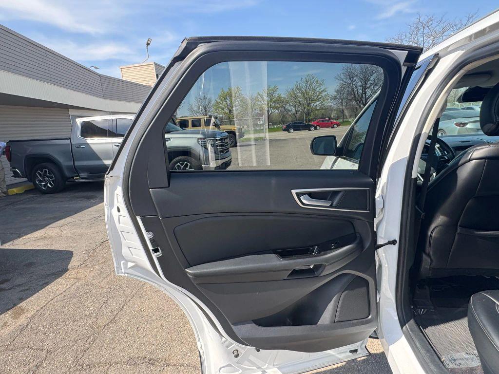 used 2019 Ford Edge car, priced at $9,895