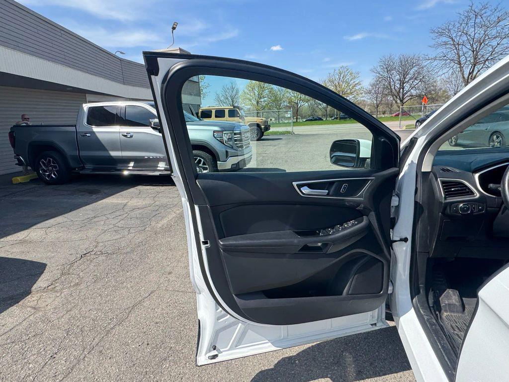 used 2019 Ford Edge car, priced at $9,895