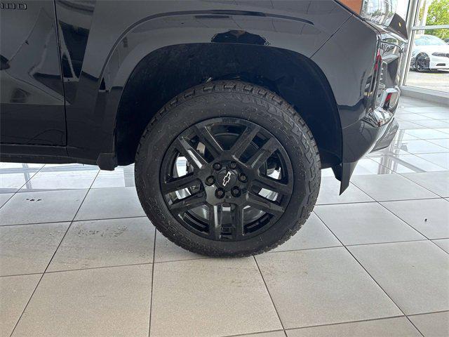 new 2025 Chevrolet Colorado car, priced at $50,135