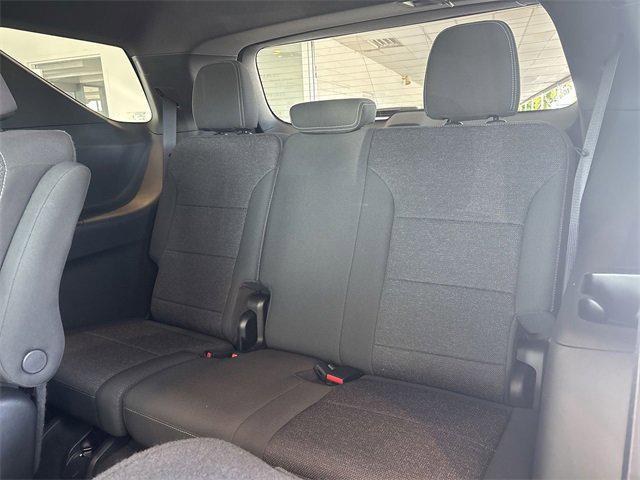 used 2025 Chevrolet Traverse car, priced at $37,788