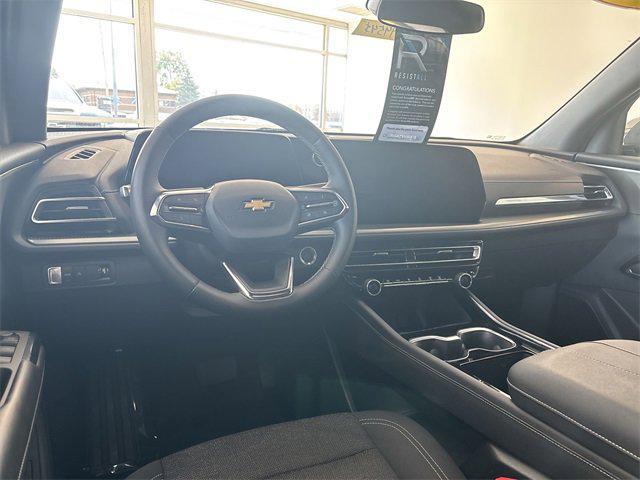 used 2025 Chevrolet Traverse car, priced at $37,788