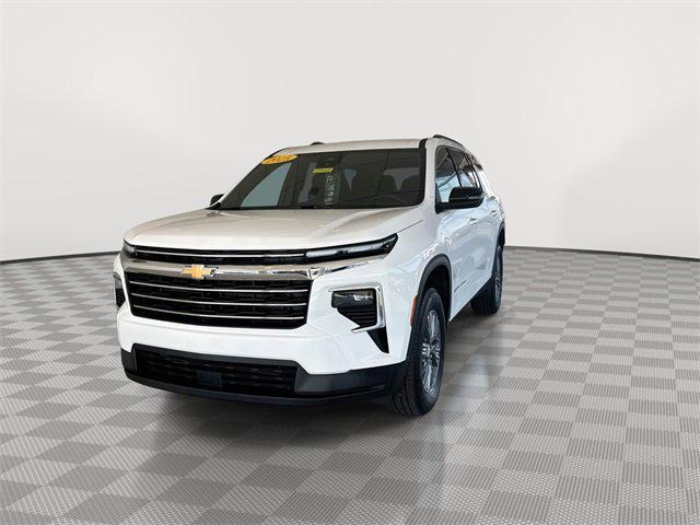 used 2025 Chevrolet Traverse car, priced at $37,788