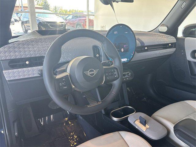 used 2025 MINI Hardtop car, priced at $32,988