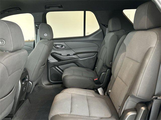 used 2023 Chevrolet Traverse car, priced at $29,288