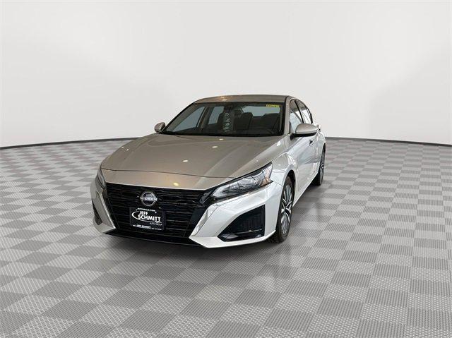 used 2023 Nissan Altima car, priced at $20,288