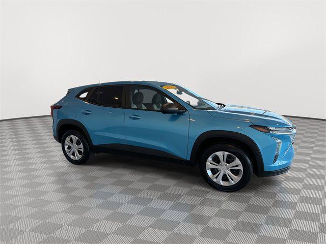 used 2025 Chevrolet Trax car, priced at $22,388