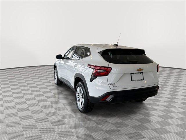 used 2025 Chevrolet Trax car, priced at $22,288
