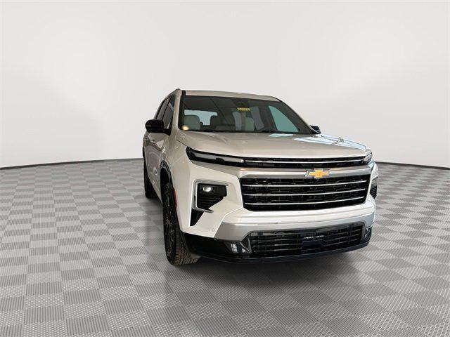 used 2024 Chevrolet Traverse car, priced at $54,988