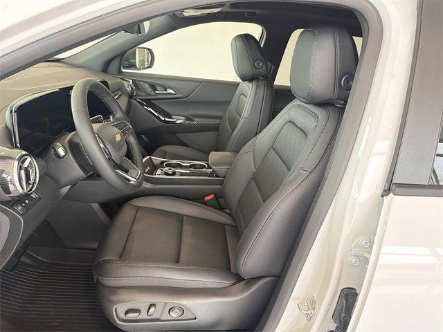 new 2026 Chevrolet Equinox car, priced at $34,929