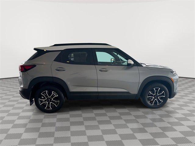 used 2024 Chevrolet TrailBlazer car, priced at $27,388