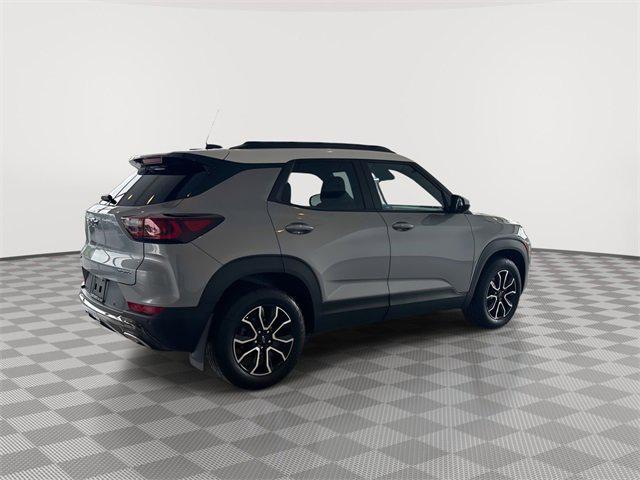 used 2024 Chevrolet TrailBlazer car, priced at $27,388