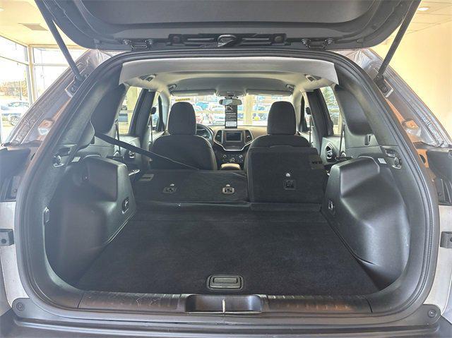 used 2020 Jeep Cherokee car, priced at $16,557