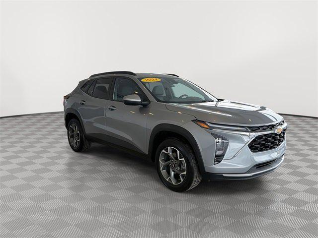 used 2024 Chevrolet Trax car, priced at $22,688