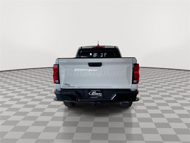 new 2025 Chevrolet Colorado car, priced at $50,205