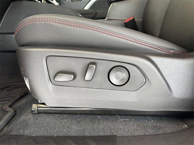 new 2025 Chevrolet Colorado car, priced at $50,205