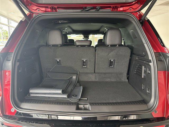 new 2025 Chevrolet Traverse car, priced at $57,900