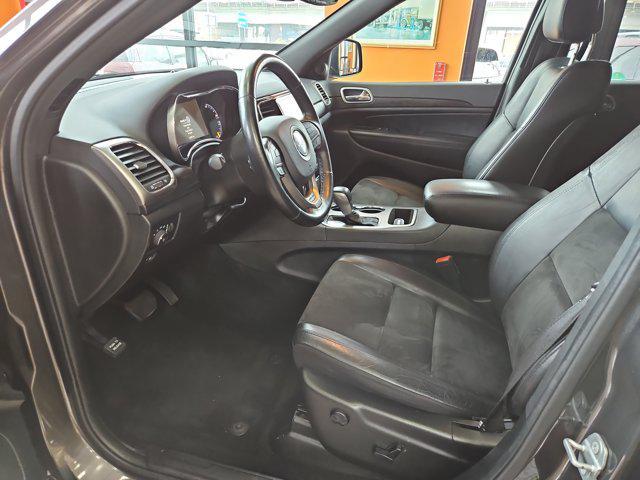 used 2020 Jeep Grand Cherokee car, priced at $31,495
