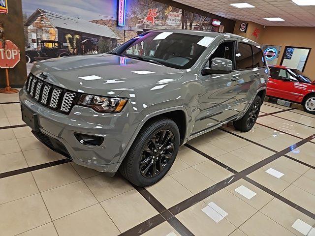 used 2021 Jeep Grand Cherokee car, priced at $34,895