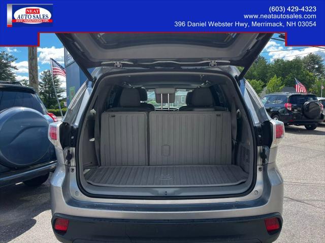 used 2015 Toyota Highlander car, priced at $17,995