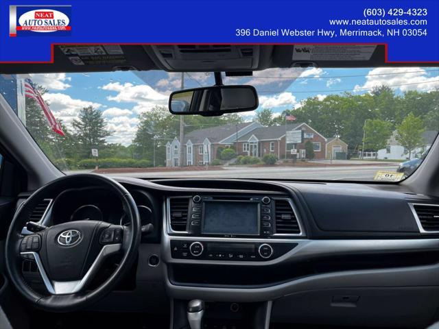 used 2015 Toyota Highlander car, priced at $17,995