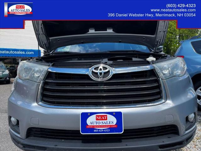 used 2015 Toyota Highlander car, priced at $17,995