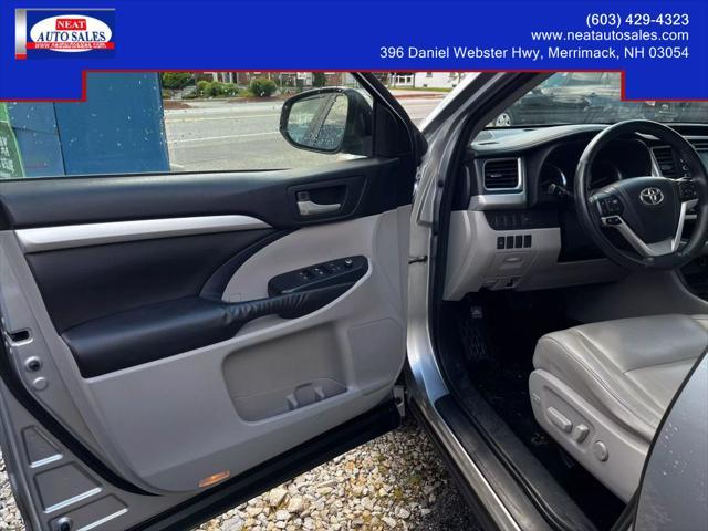 used 2015 Toyota Highlander car, priced at $17,995