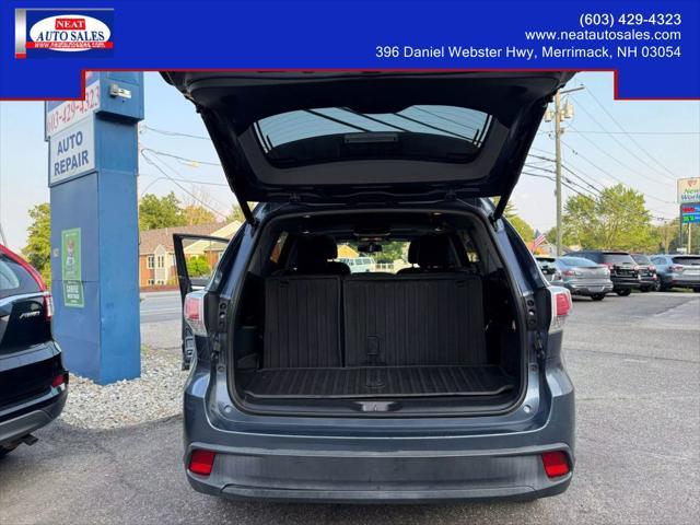 used 2014 Toyota Highlander car, priced at $15,995