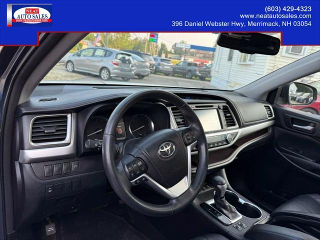 used 2014 Toyota Highlander car, priced at $15,995