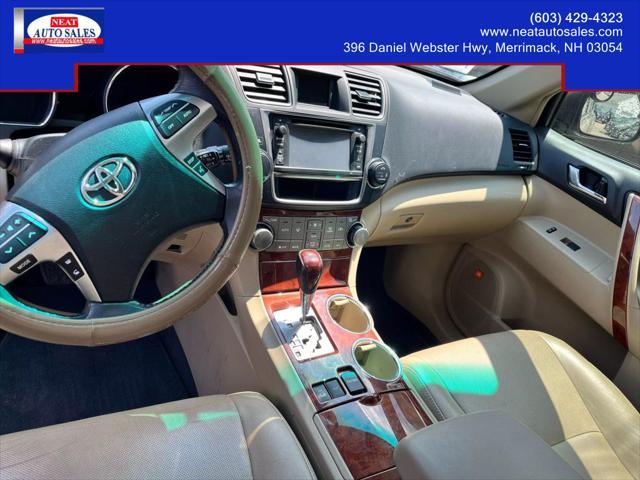 used 2013 Toyota Highlander car, priced at $13,495
