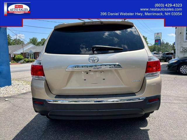 used 2013 Toyota Highlander car, priced at $13,495