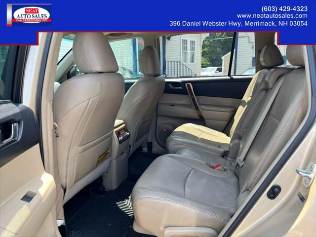 used 2013 Toyota Highlander car, priced at $13,495