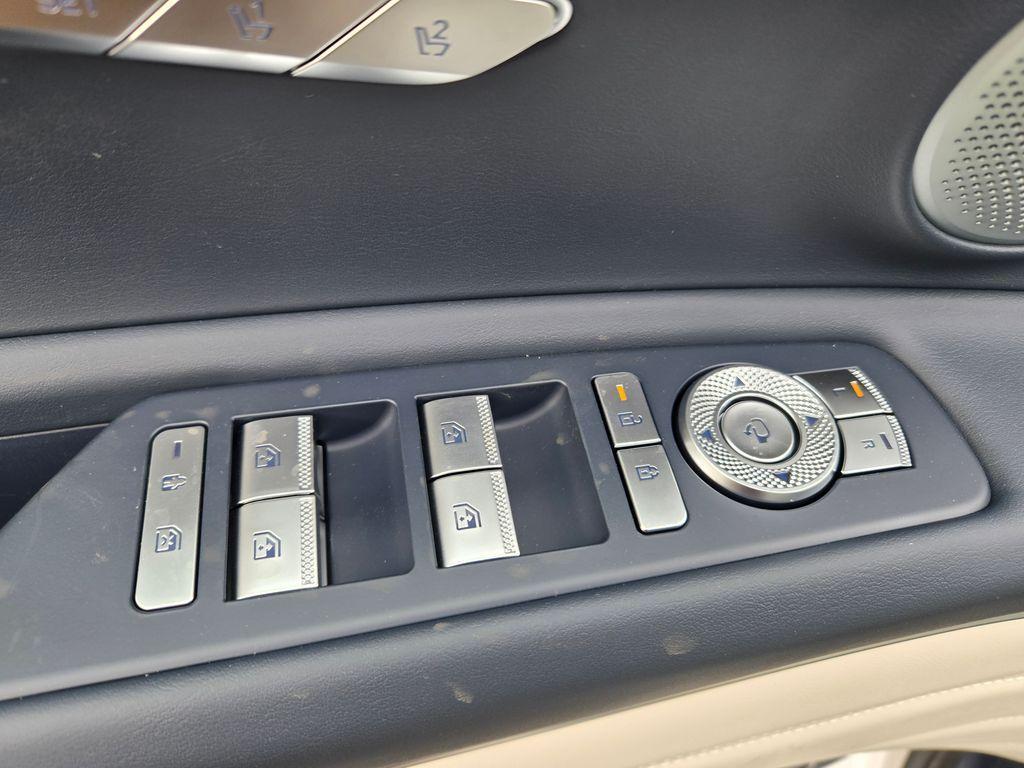 new 2025 Genesis GV80 car, priced at $82,765