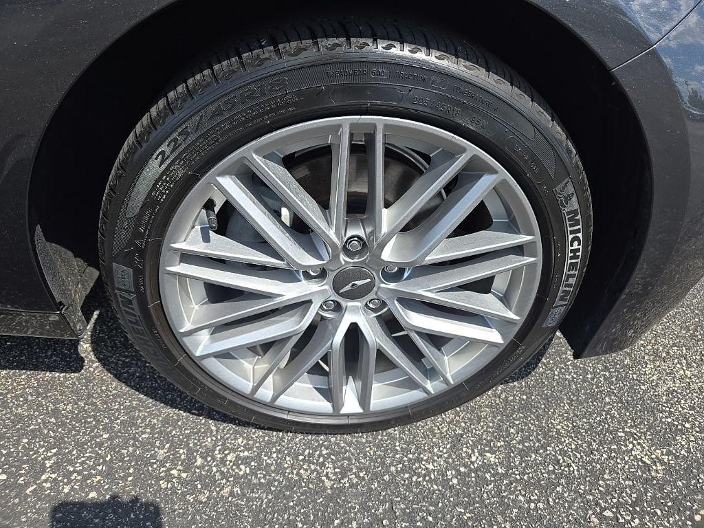 used 2021 Genesis G70 car, priced at $27,637