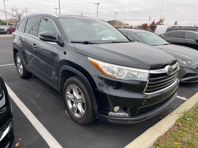 used 2015 Toyota Highlander car, priced at $12,995