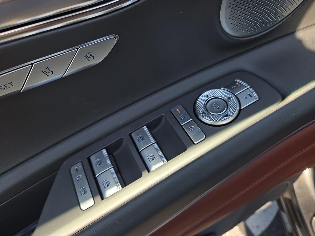 new 2025 Genesis GV80 car, priced at $82,765