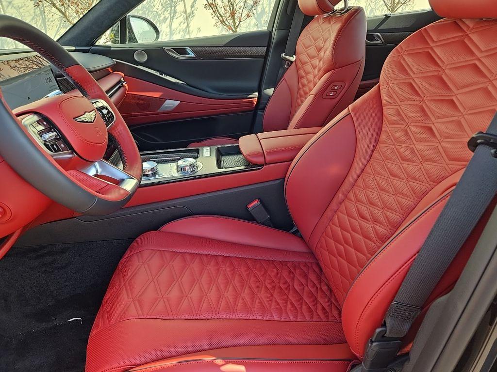 new 2025 Genesis G80 car, priced at $79,410